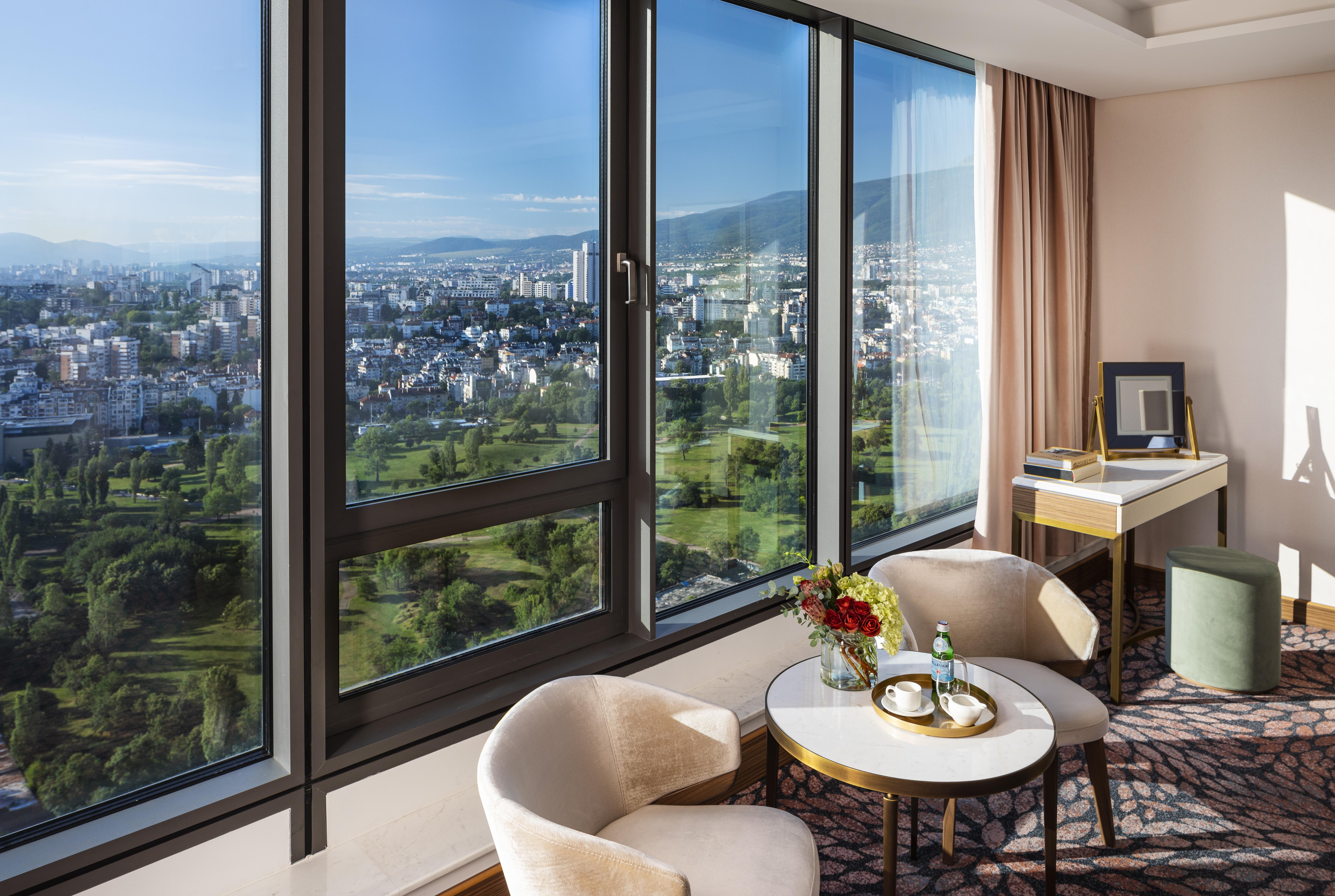 Grand Hotel Millennium Софія Екстер'єр фото A room at the hotel