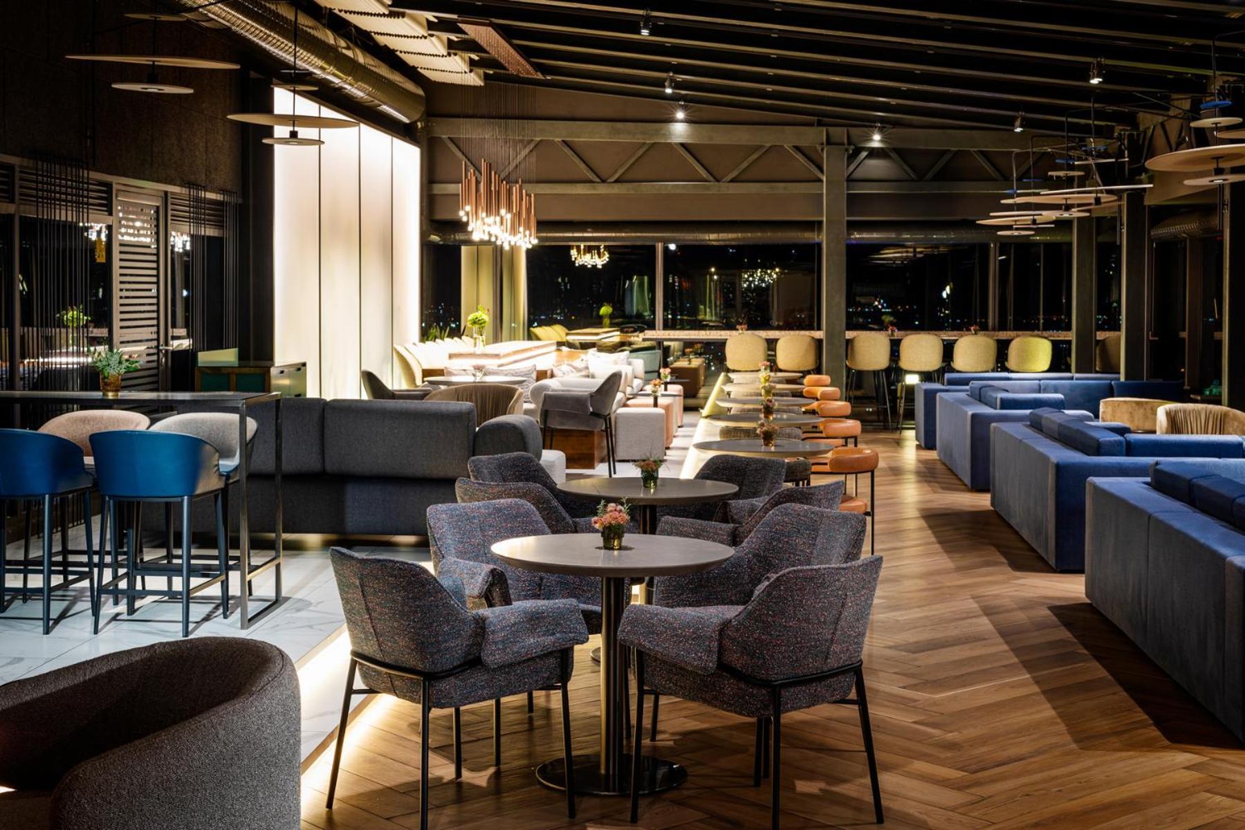 Grand Hotel Millennium Софія Екстер'єр фото The lounge at the airport